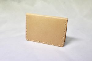 レザーアイテムK's Cuoioのパスケース