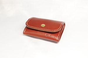 ボックス型コインケースのマロン色