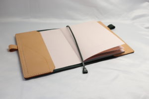 手帳カバーのしおり