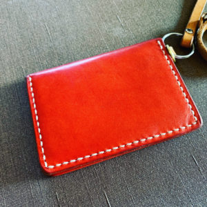 レザーアイテムK's Cuoioのパスケースのその後です。