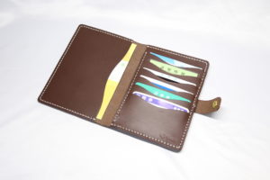 レザーアイテムK's Cuoioのお薬手帳ケース