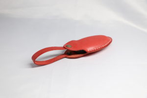 レザーアイテムK's Cuoioのインテリジェントキーカバー