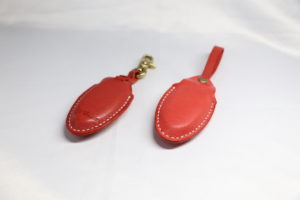 レザーアイテムK's Cuoioのインテリジェントキーカバー