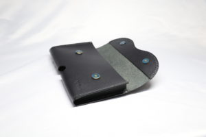 K's Cuoioのスマホケース