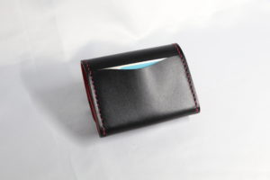 レザーアイテムK's Cuoioのボックス型小型財布