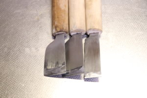 レザーアイテムK's Cuoioの革包丁。