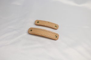 レザーアイテムK's Cuoioの細めのバレッタ