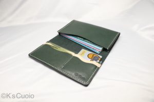 レザーアイテムK's Cuoioの通帳ケースカスタマイズ。