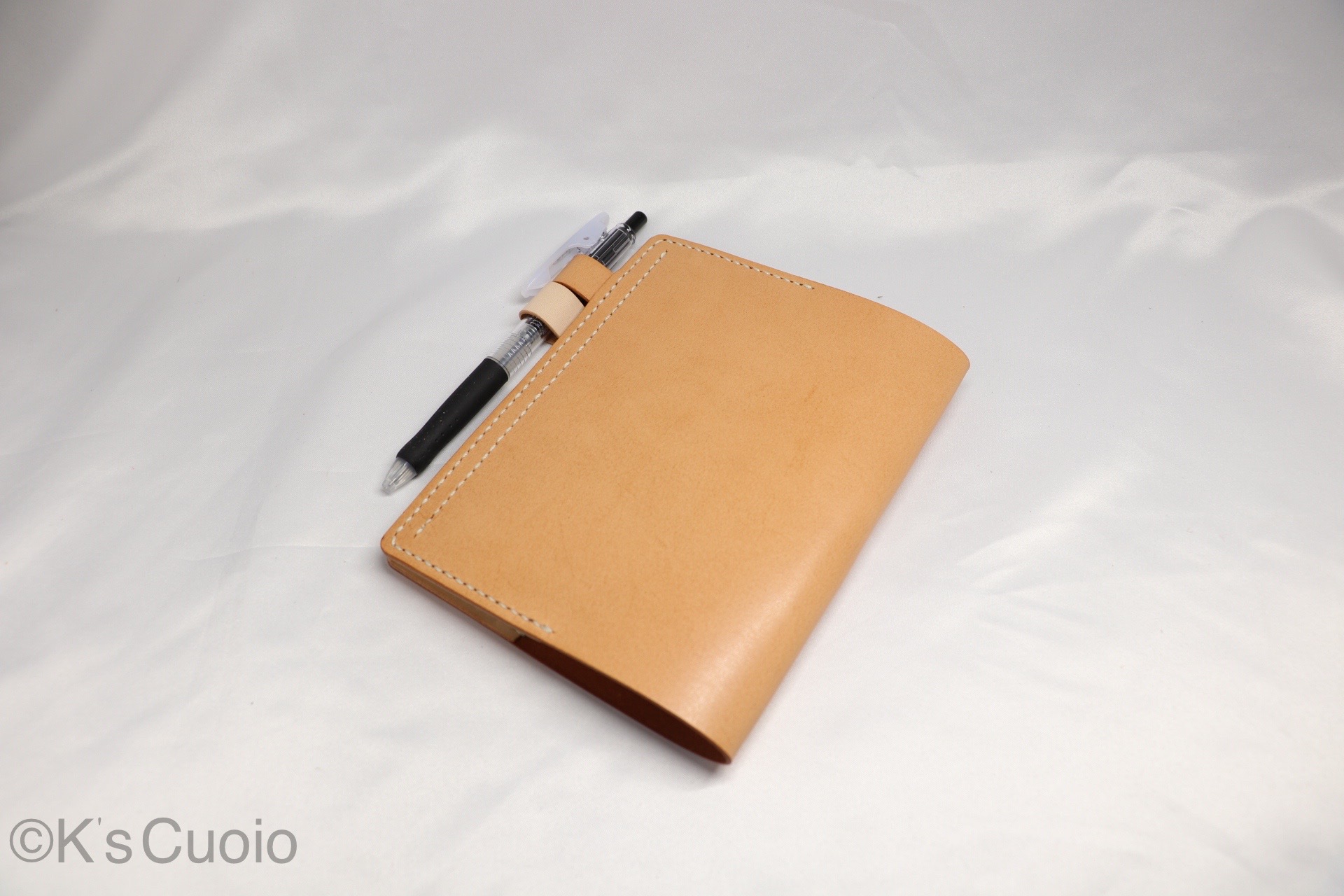 レザーアイテムK's Cuoioのヌメ革を使用した手帳カバーです。 | ハンドメイドレザーアイテム｜K's Cuoio