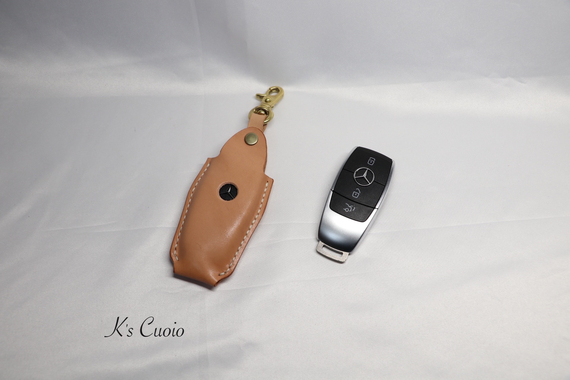 今日の製作（車用キーカバー）