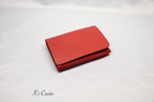 レザーアイテムK's Cuoioの手のひらサイズのカードケースカスタマイズ