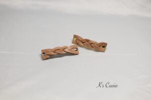 レザーアイテムK's Cuoioのバレッタ