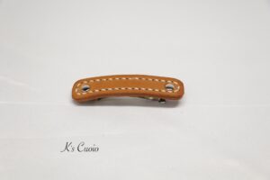 レザーアイテムK's Cuoioの細めのバレッタ小