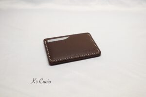 レザーアイテムK's Cuoioのシンプルカード入れ