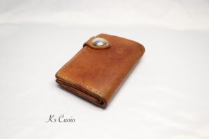 レザーアイテムK's Cuoioのハーフウォレットお手入れ