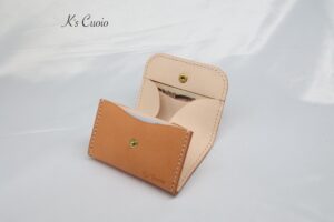レザーアイテムK's Cuoio ヌメ革 ボックス型財布(オレンジ&ナチュラル色)